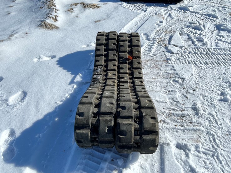 #4949-•-pair-of-skid-steer-tracks-image-2