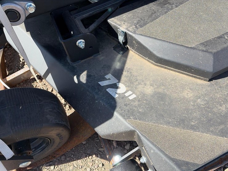 2025-yakta-yxr-920-commercial-zero-turn-mower-image-8