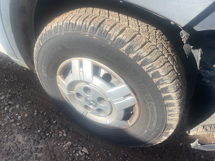 2016-dodge-3500-image-11