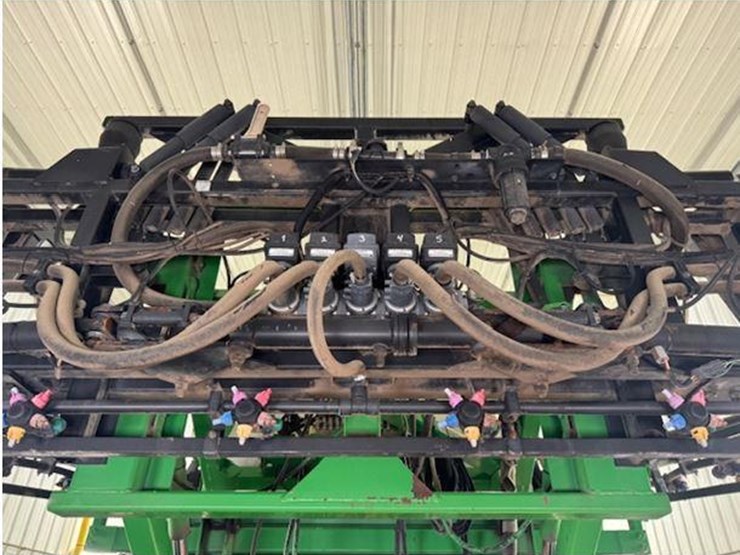 2004-john-deere-4710-image-19