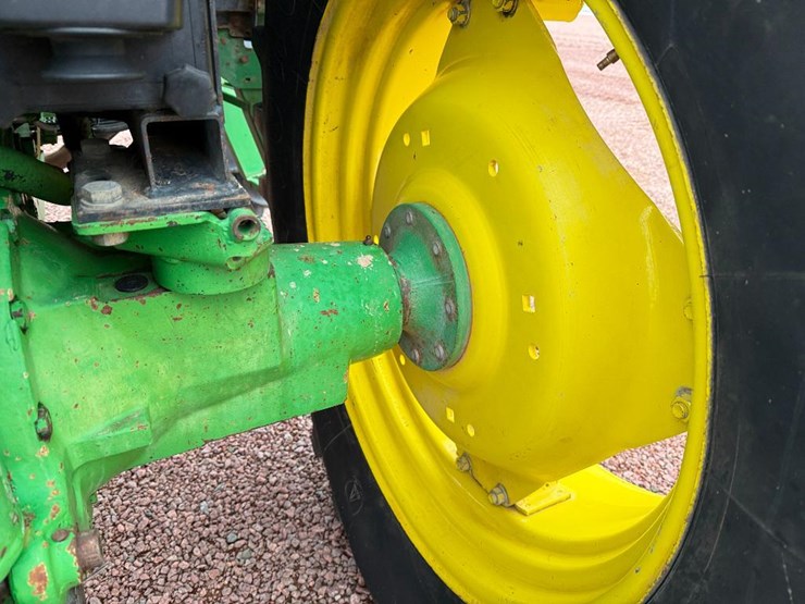 john-deere-6400-image-37