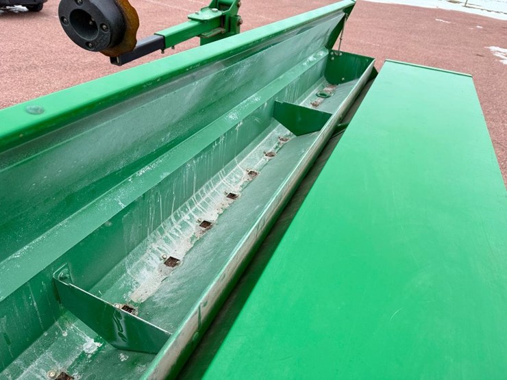 2010-john-deere-1590-image-51