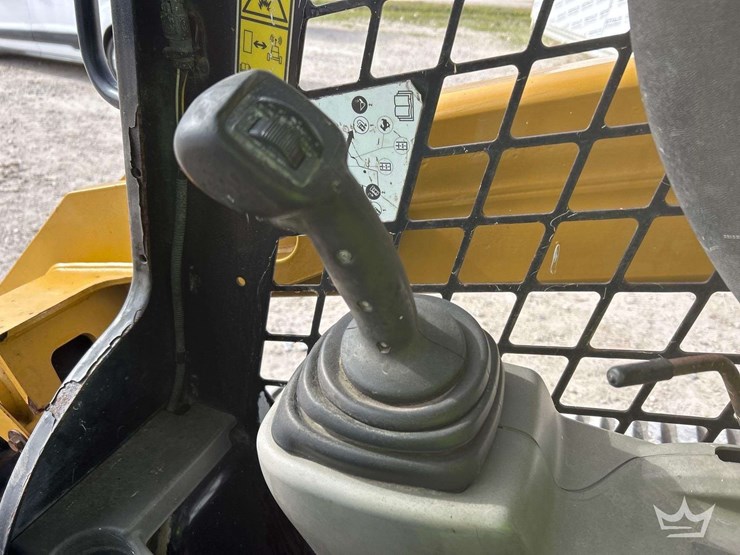 2018-caterpillar-287d-image-15