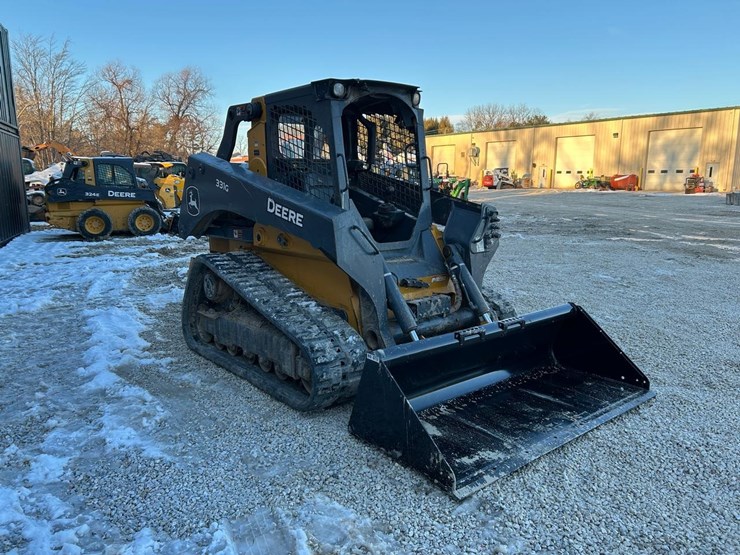 2022-deere-331g-image-6