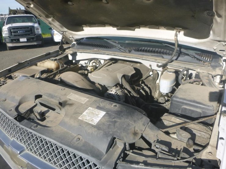 2004-chevrolet-2500-image-13