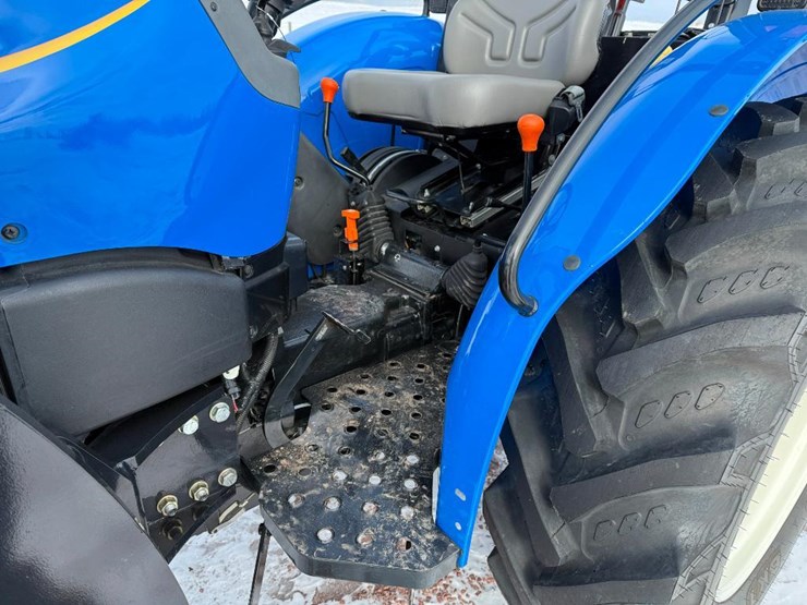 2023-new-holland-workmaster-60-image-45