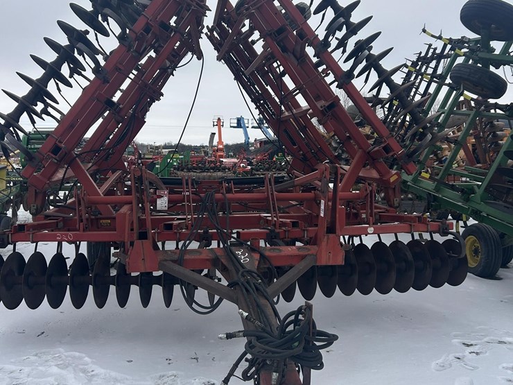 case-ih-4200-image-2