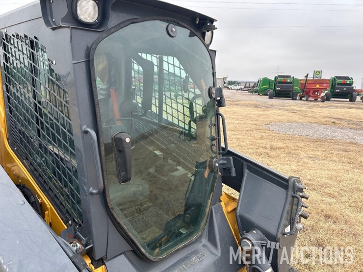 2018-deere-333g-image-34