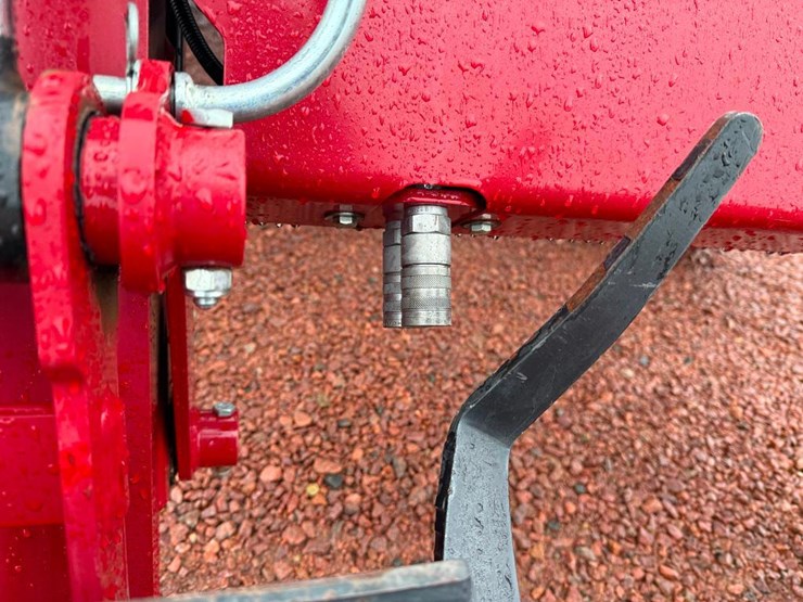 case-ih-farmall-75c-image-33