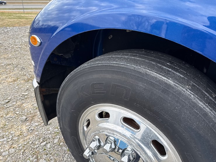 #30930-•-2012-freightliner-coronado-tandem-axle-truck-tract-image-23