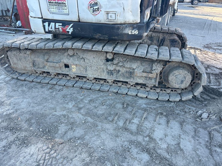 2020-link-belt-145x4-zero-swing-hydraulic-excavator-image-14