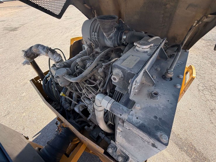 2021-xcmg-xmr303s-image-29