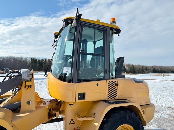 2016-volvo-l35g-image-12