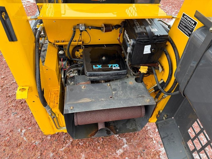 new-holland-ls120-image-20