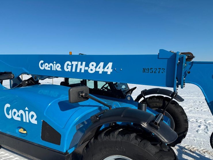 2016-genie-gth844-image-31