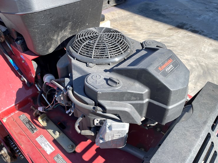 #153-•-toro-28"-aireator-image-11