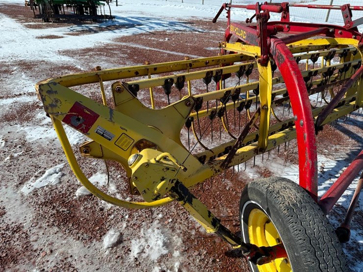 new-holland-256-image-6