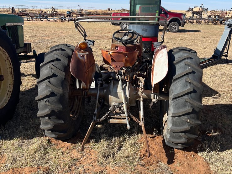 massey-ferguson-235-image-2