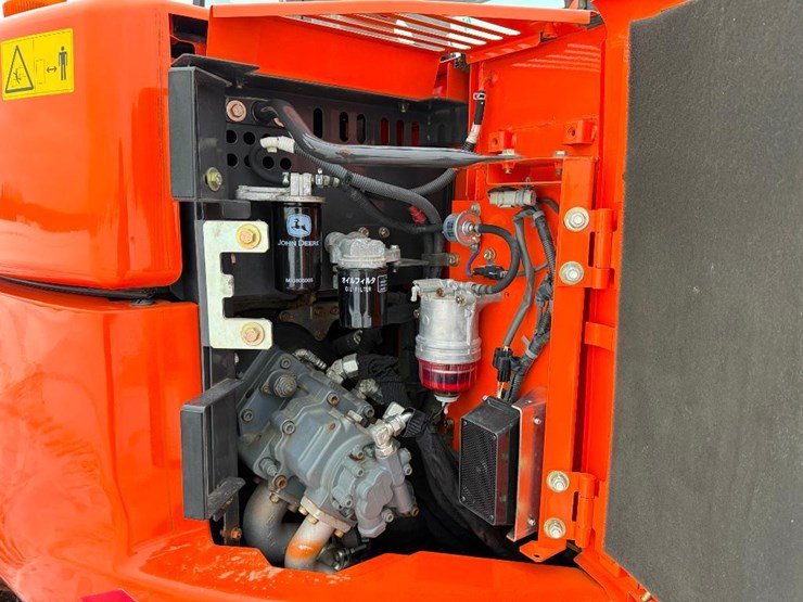 hitachi-zx75us-5-image-43