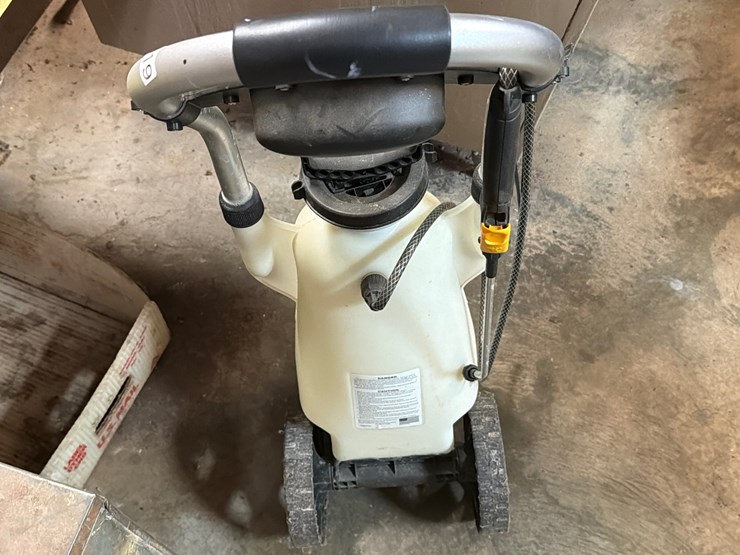 #19-•-round-up-sprayer-image-3