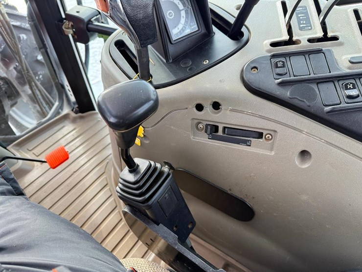 case-ih-maxxum-125-image-62