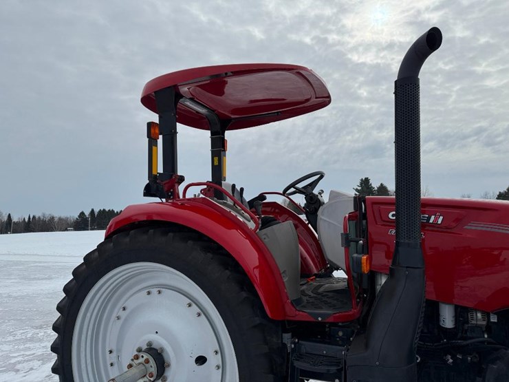 case-ih-farmall-140a-image-18
