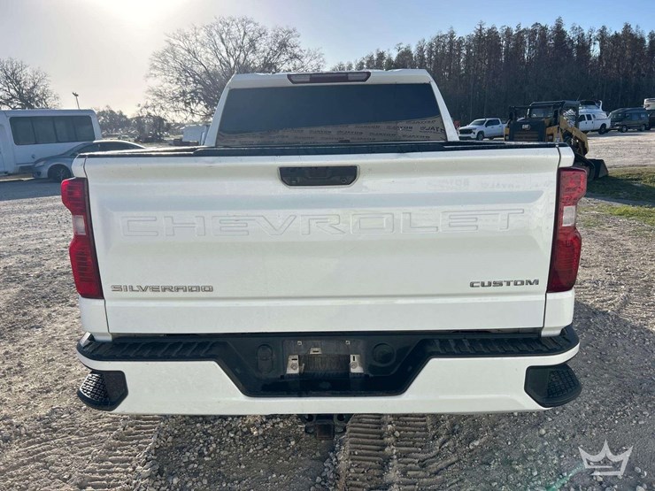 2022-chevrolet-silverado-1500-image-22