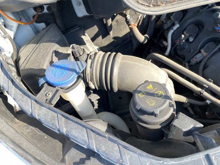 2019-ford-transit-image-98