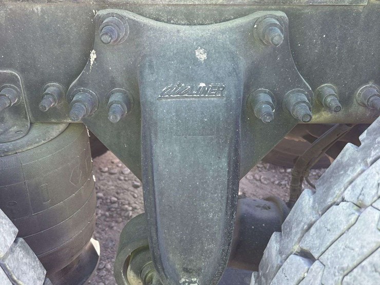 2016-freightliner-cascadia-125-image-24