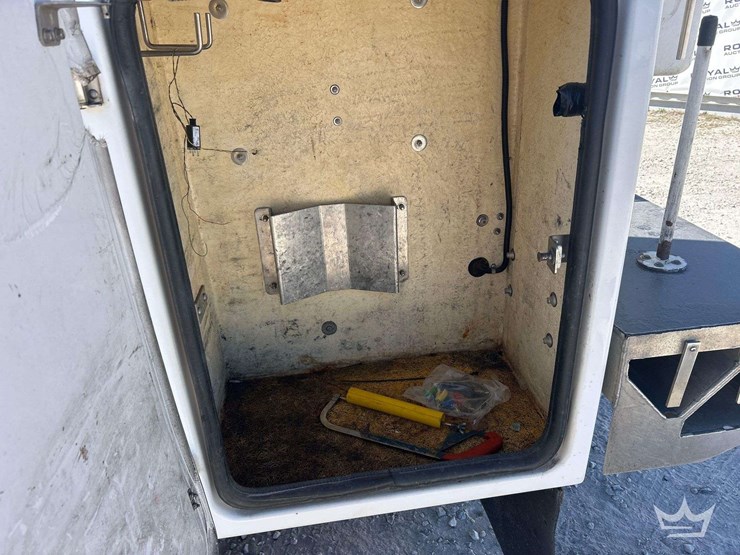 2012-altec-at200a-image-23