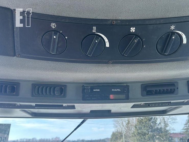 1998-case-ih-8920-image-13