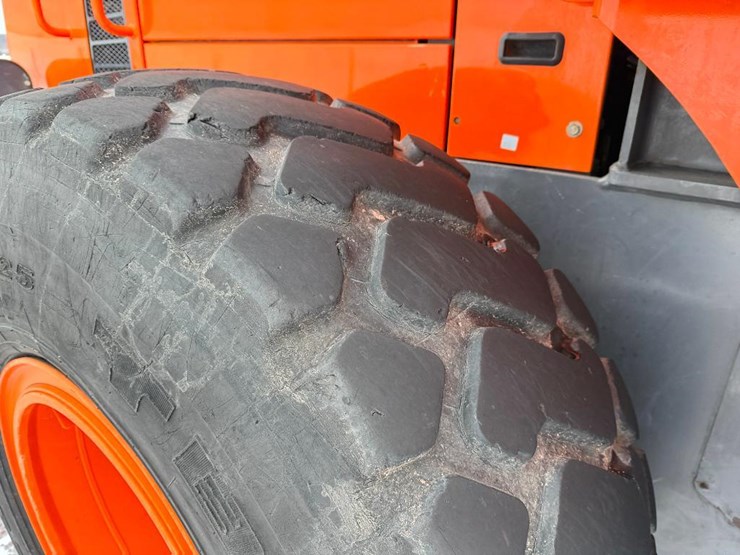 2018-doosan-dl250-5-image-10