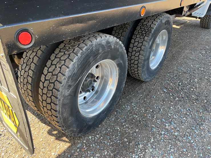 1990-ford-l8000-image-12