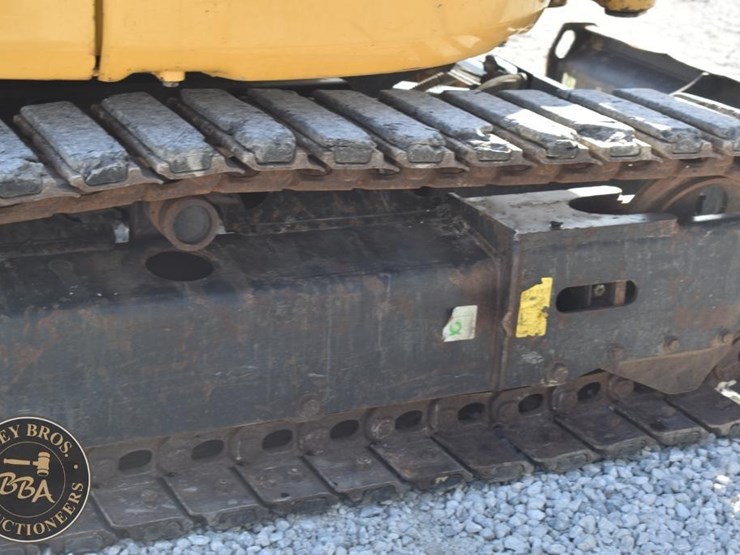 2015-caterpillar-303e-cr-image-38