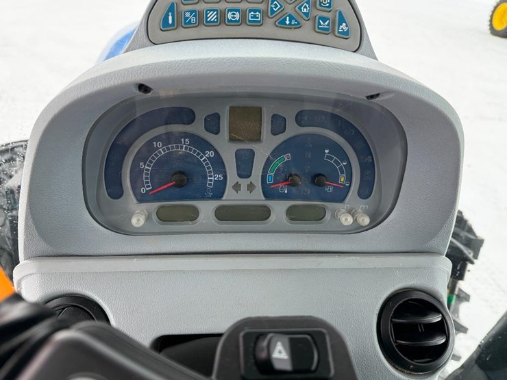 new-holland-t7.210-image-66