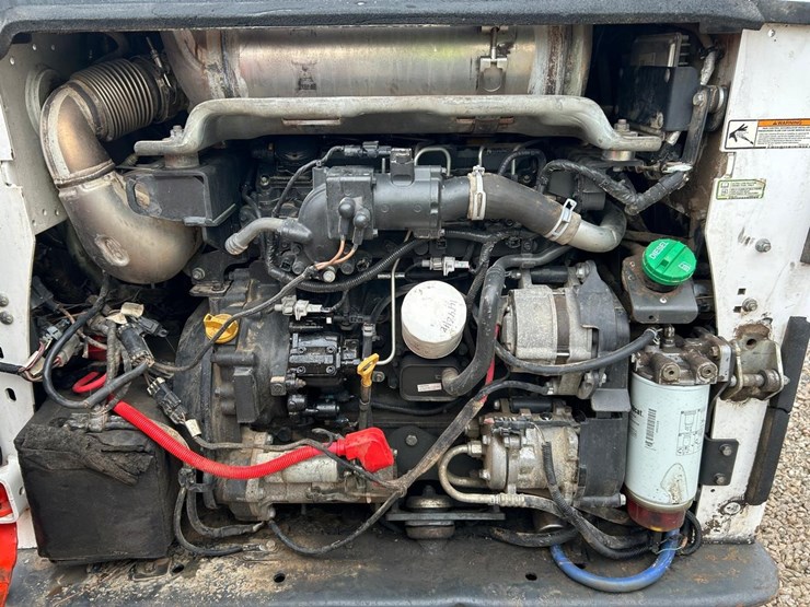 2021-bobcat-t770-image-15