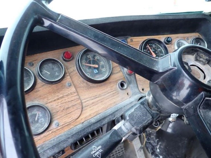 1990-white-gmc-t/a-water-truck-4v2bdbme1ln633643-image-22