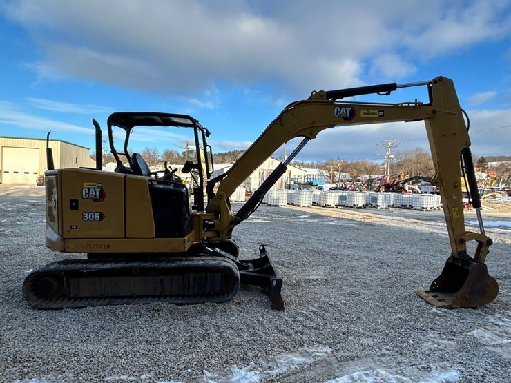 2021-caterpillar-306-cr-image-5