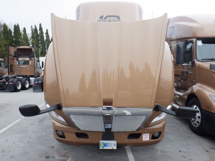 2022-kenworth-t680-image-21