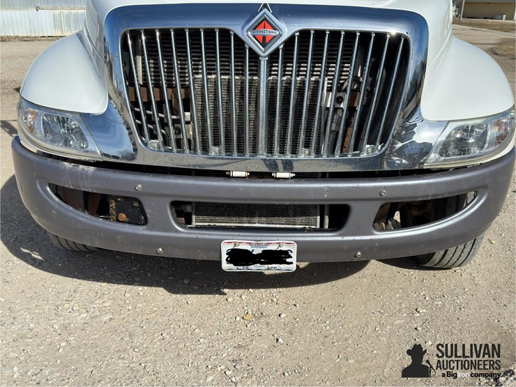 2019-international-durastar-4300-image-11