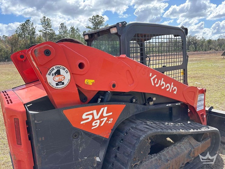 2022-kubota-svl97-2-image-13