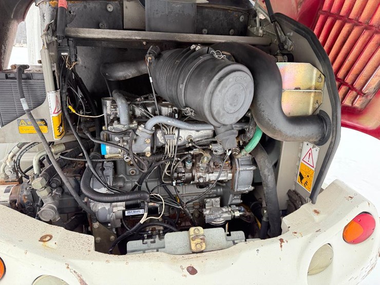 2013-takeuchi-tw50-image-28