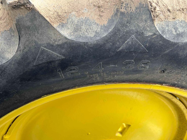 john-deere-b-image-11