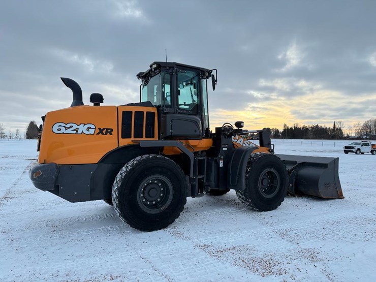 2023-case-621g-xr-image-4