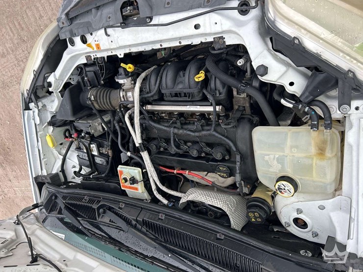 2013-ford-transit-connect-image-8