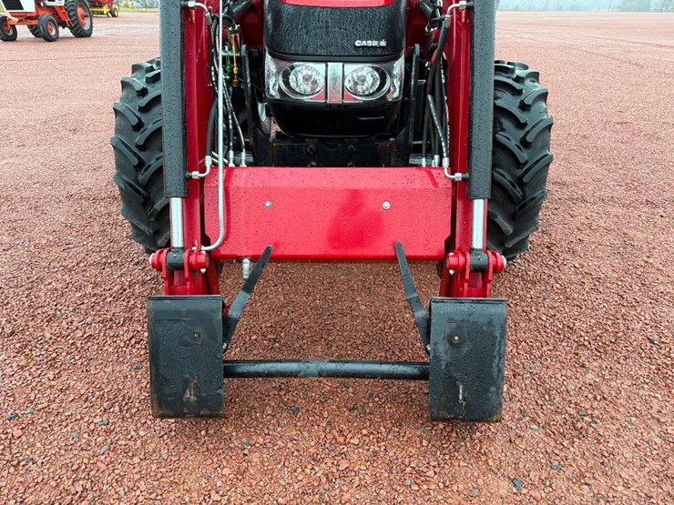 case-ih-farmall-75c-image-31
