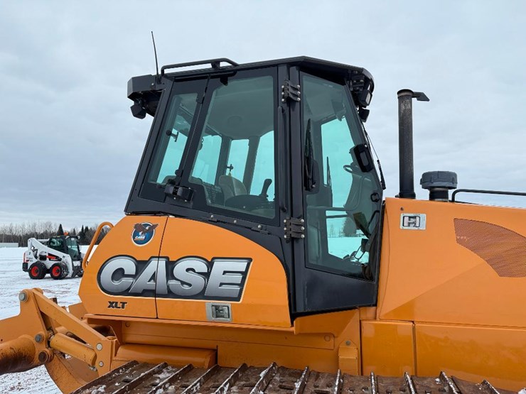 2011-case-1650l-xlt-image-27