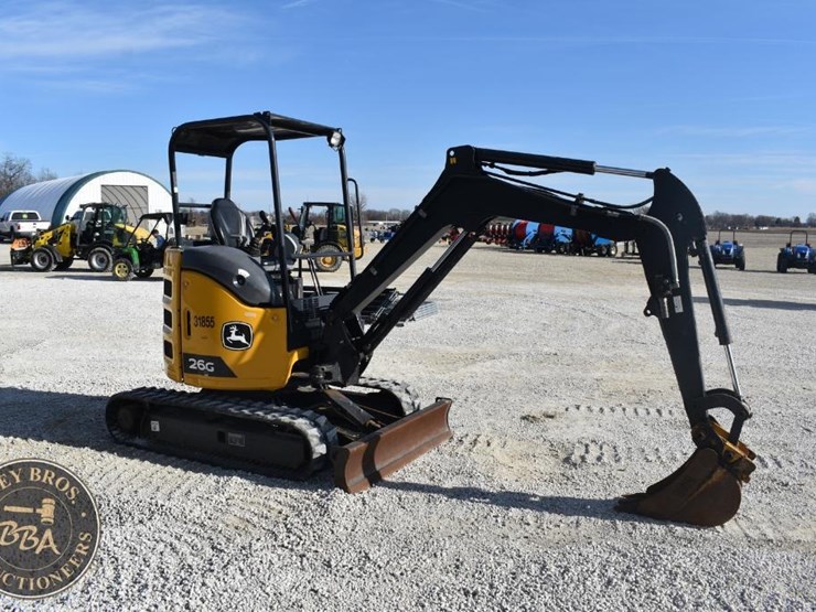 2021-deere-26g-image-13