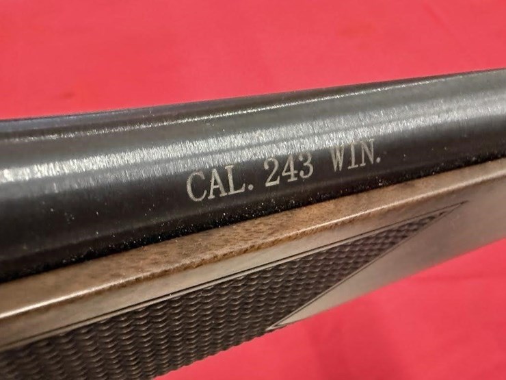 henry-model-h014-243-.243-win-rifle-image-4