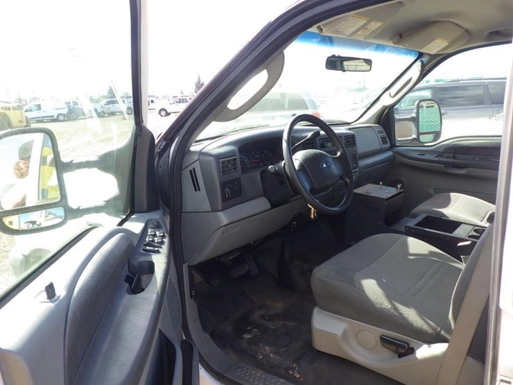 2004-ford-f350-image-5